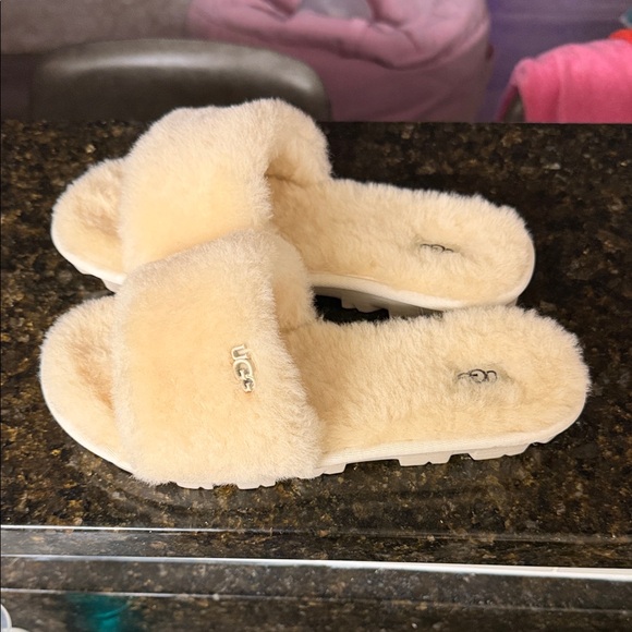 UGG Plush Tan Slippers - Picture 2 of 6